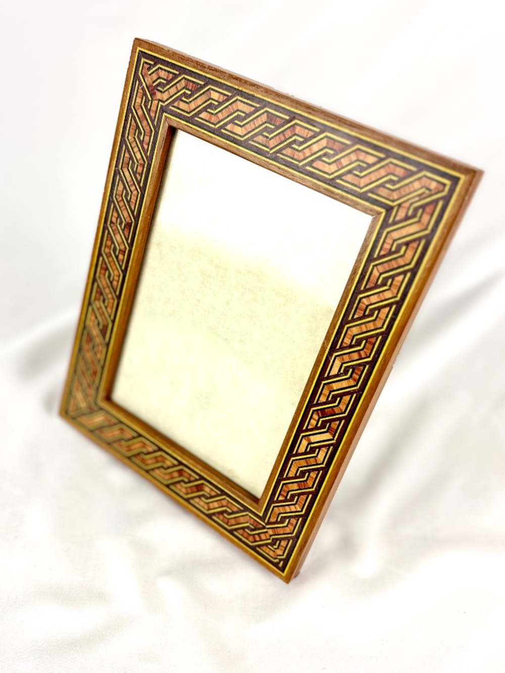 Vintage Wood Photo Picture Frame Fetco 1.25 in Thick Marquetry 9 X 7.5 w Glass